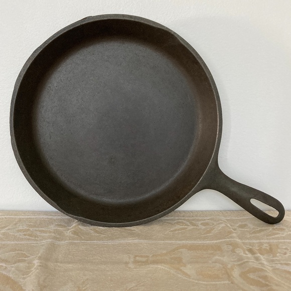 Wagner Ware Kitchen Vintage Cast Iron Wagner Ware Shallow Skillet